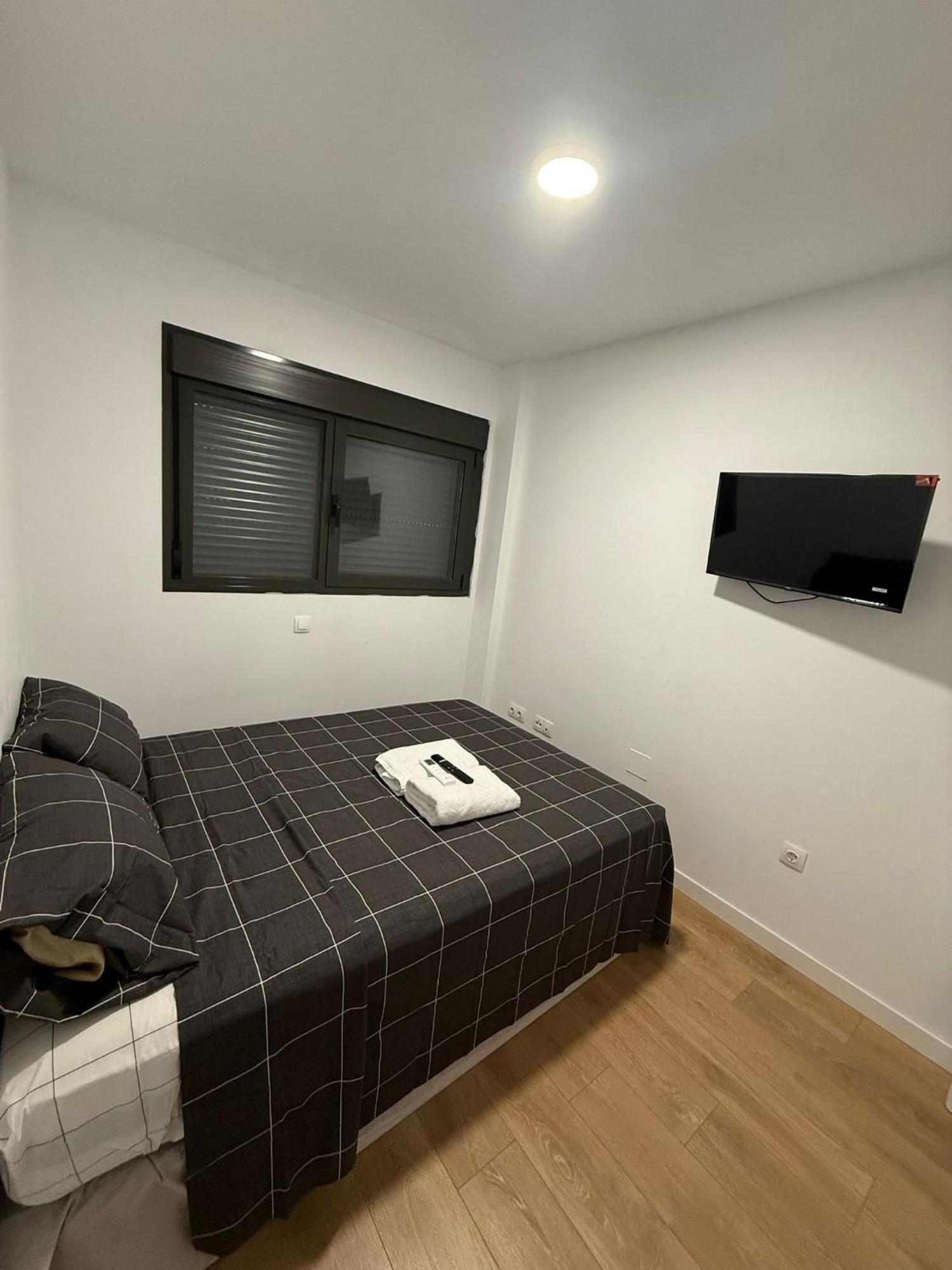 To Room Madrid Porras מראה חיצוני תמונה